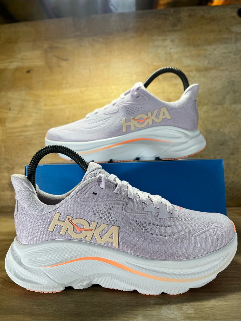 NEW Hoka One One Clifton 10 Womens Size 5 Running Shoes Sneakers Lilac Cream